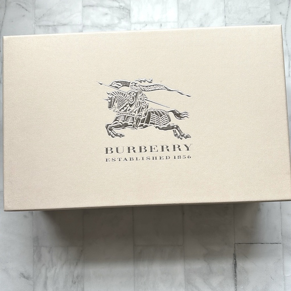 Burberry Reason Buckle-strap Brown Leather Flat Sandals - Picture 14 of 15